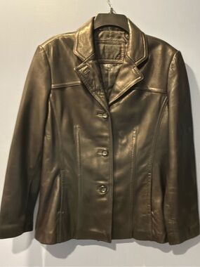 Avanti Women's Leather Button-Front Jacket